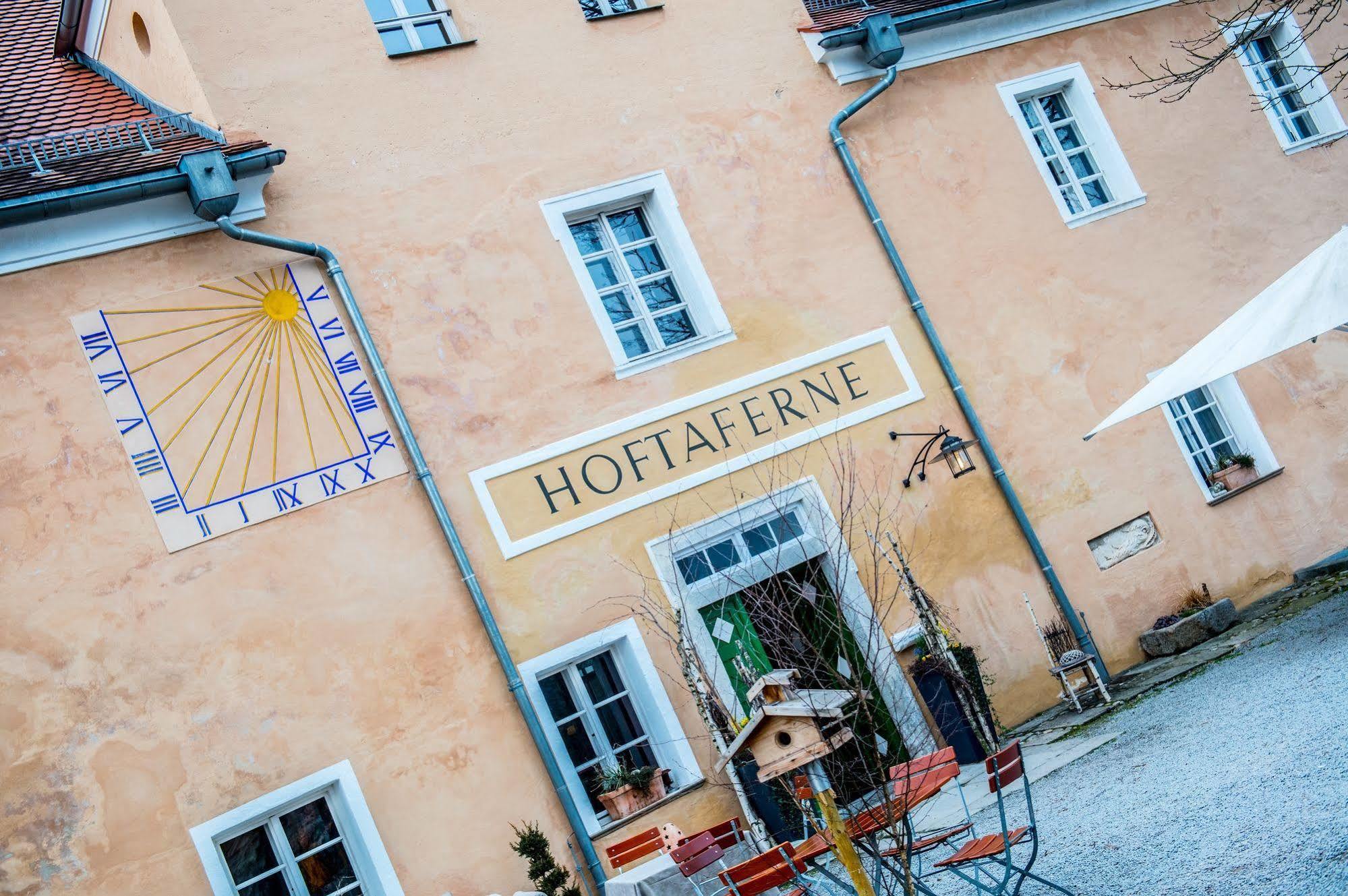 Hotel Schloss Neuburg - Hoftaferne Neuburg am Inn Kültér fotó